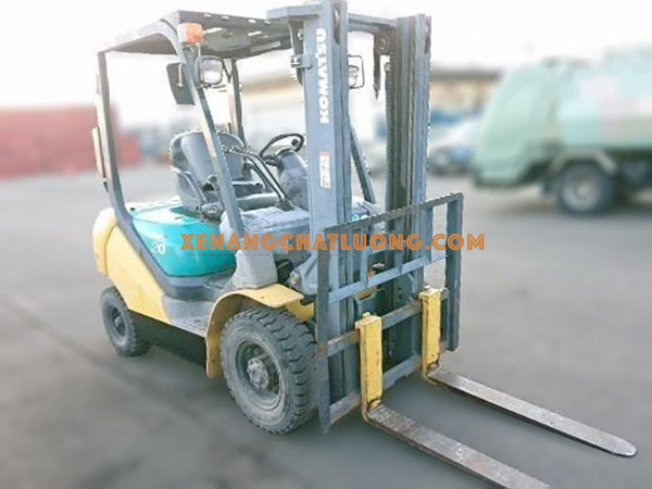 Xe Nâng Dầu KOMATSU FD20C-16