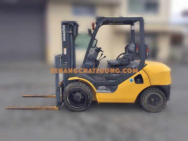 Xe Nâng Dầu KOMATSU FD30C-17