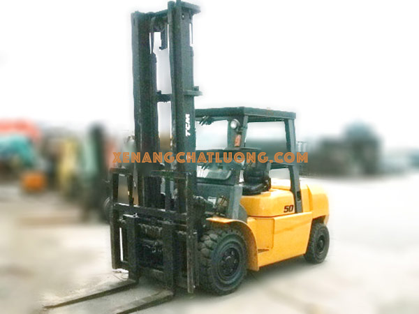 Xe nâng dầu TCM FD50T9